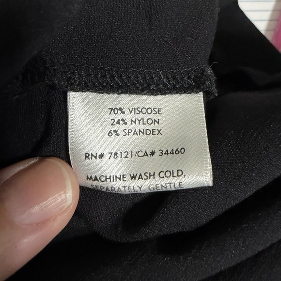 EILEEN FISHER Black Tank Top Women M Scoop Neck Sleeveless Basic Essential - Picture 8 of 9